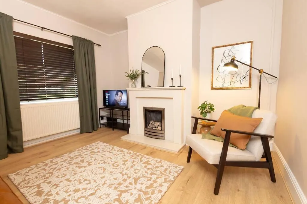 Idyllic 1 Bed Apt In Beautiful Village Of Chester Hough Green