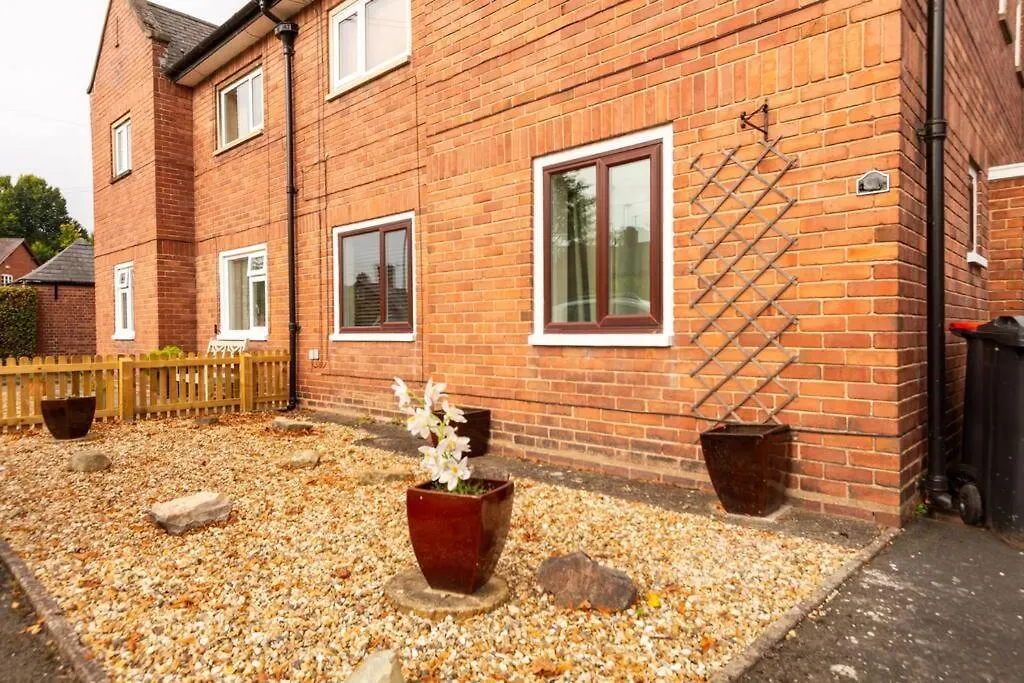 Idyllic 1 Bed Apt In Beautiful Village Of Chester Hough Green 0*,