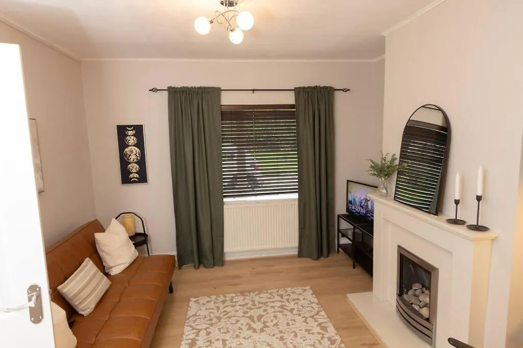Idyllic 1 Bed Apt In Beautiful Village Of Chester Hough Green Apartment