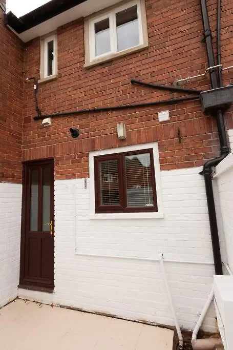 Idyllic 1 Bed Apt In Beautiful Village Of Chester Hough Green